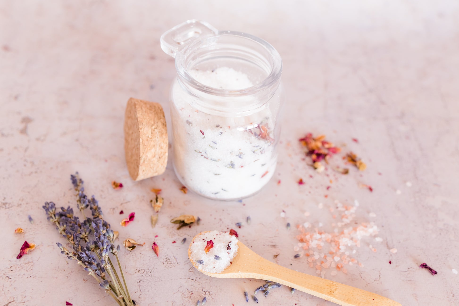 DIY Oatmeal and Milk Bath with Rose Petals – Eternal Essence Oils